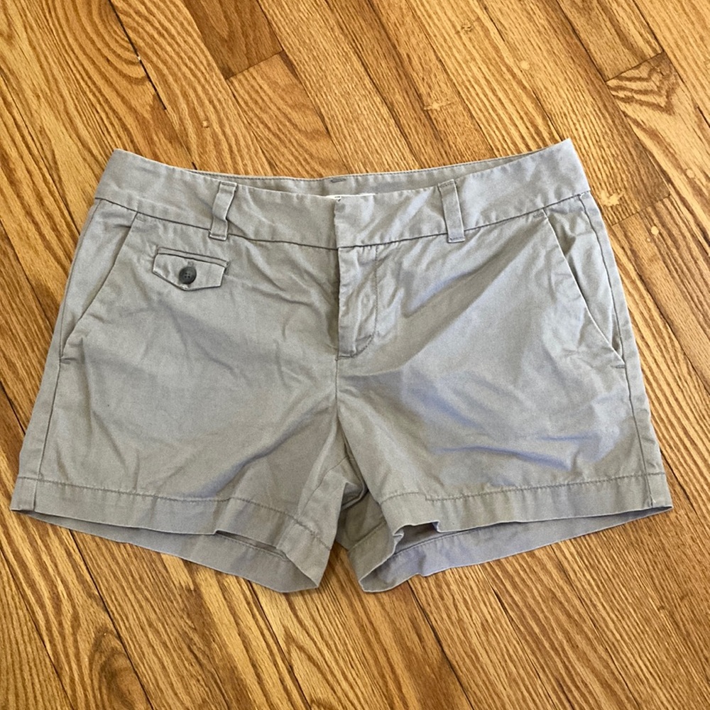 LOFT | Gray Chino Shorts | Size 4
